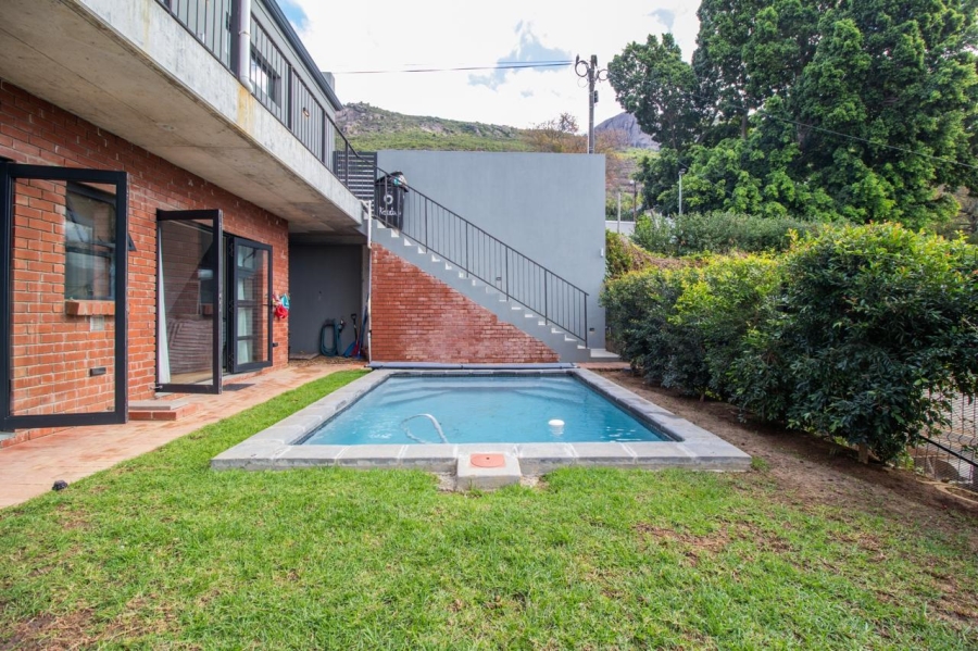 3 Bedroom Property for Sale in Hoog En Droog Western Cape